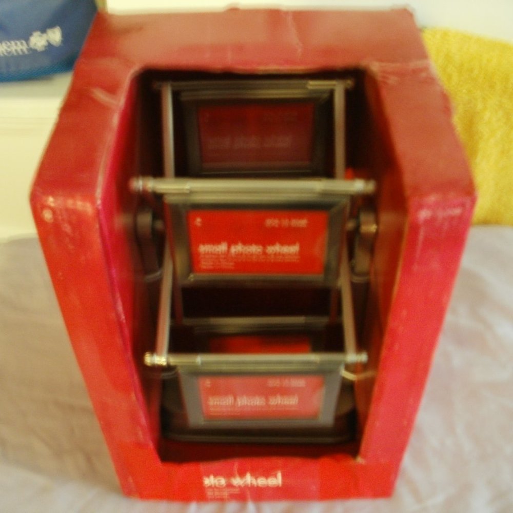 UNOPENED PHOTO MOVING FERRIS WHEEL